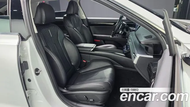 Hyundai Grandeur GN7 — Фото автомобиля 17