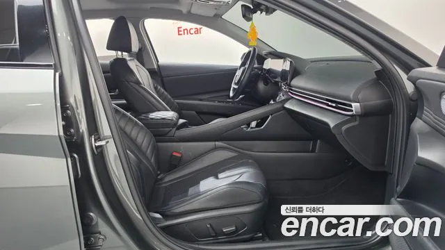 Hyundai Avante CN7 — Фото автомобиля 16