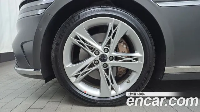 Genesis G90 — Фото автомобиля 5