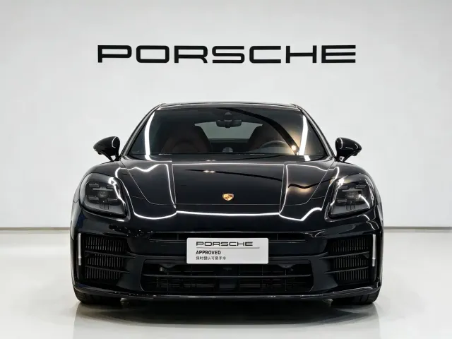 Porsche Panamera — Фото автомобиля 2