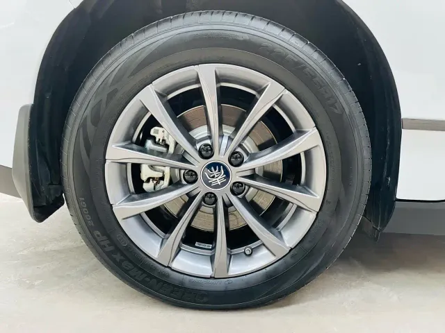 BYD Qin L 2025 EV 470KM Leading Edition — Фото автомобиля 16