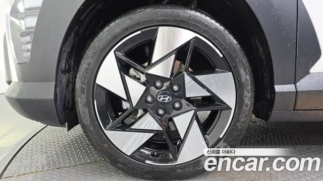 Hyundai Kona Kona (SX2) Бензин 2.0 2WD — Фото автомобиля 5