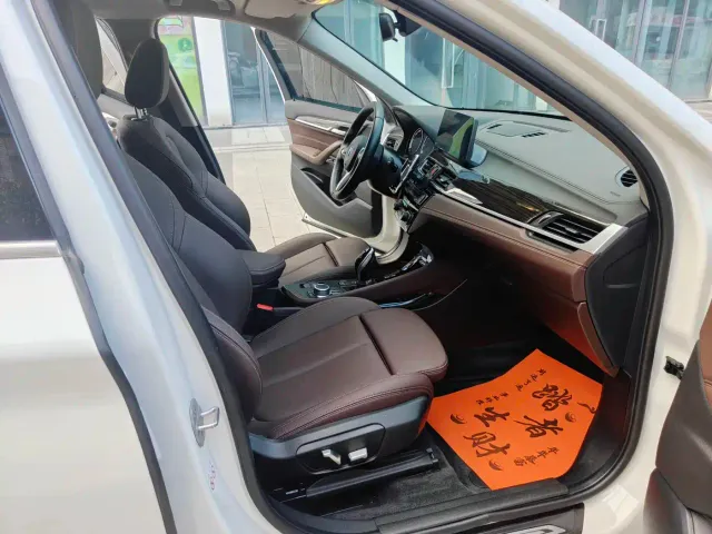 BMW X1 — Фото автомобиля 12
