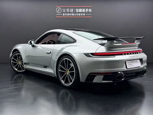 Porsche 911 — Фото автомобиля 3