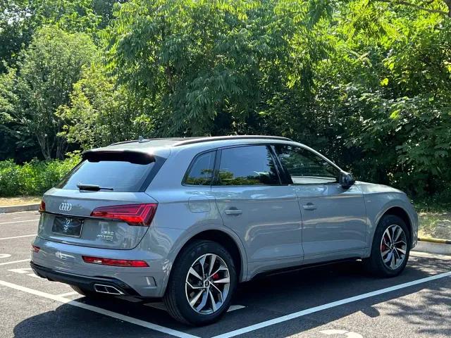 Audi Q5L — Фото автомобиля 16