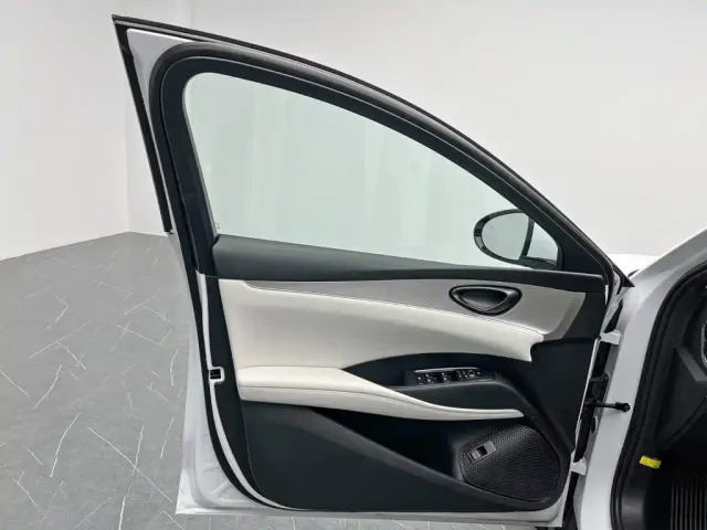 BYD Seal 06 New Energy 2024 DM-i 120KM Flagship — Фото автомобиля 12