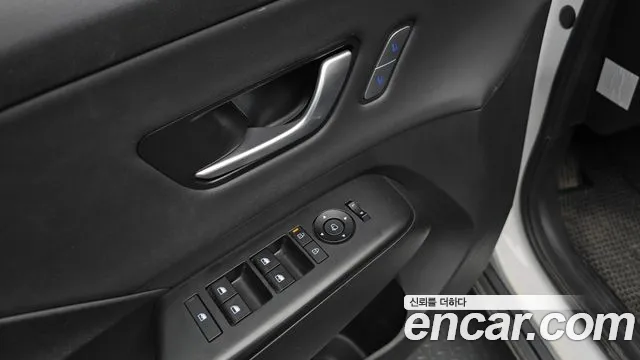 Hyundai Kona Kona (SX2) Бензин 1.6 турбо 2WD — Фото автомобиля 14