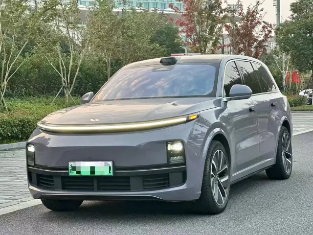 Фотография автомобиля — Li Auto L9