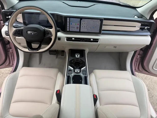 Geely ICON — Фото автомобиля 16