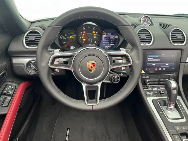 Porsche 718 — Фото автомобиля 13