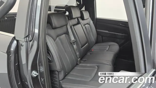 KG_Mobility_Ssangyong Musso Musso (Q300) Бензин 2.0 4WD — Фото автомобиля 11