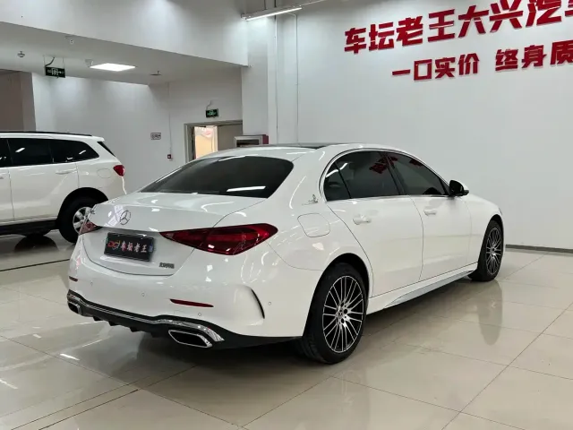 Mercedes-Benz C-Class — Фото автомобиля 18
