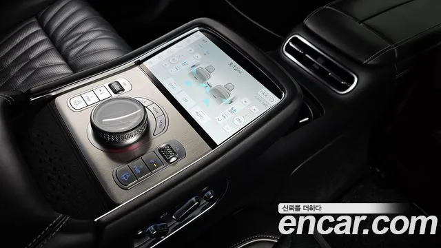 Genesis G90 Бензин 3.5 турбо AWD — Фото автомобиля 18