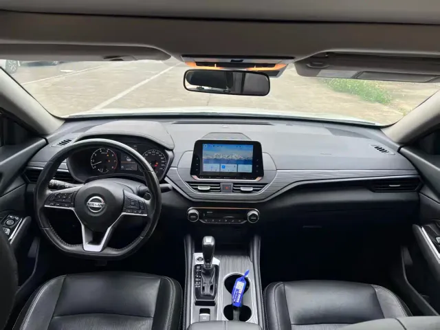 Nissan Teana — Фото автомобиля 4