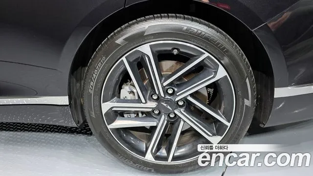 Genesis G80 Бензин 2.5 турбо AWD — Фото автомобиля 19
