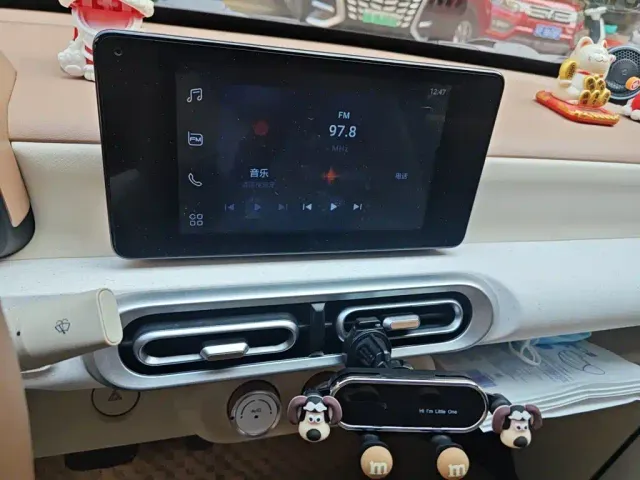 Wuling Hongguang Mini EV — Фото автомобиля 9