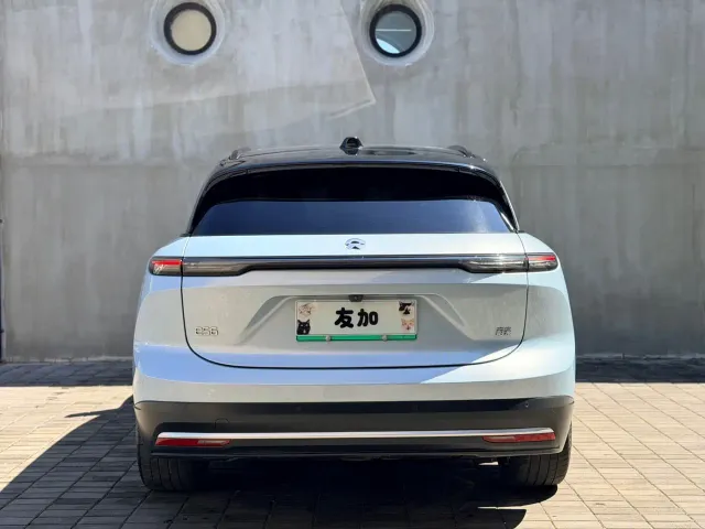 Nio ES6 — Фото автомобиля 6