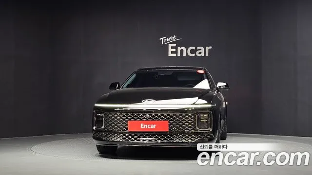 Hyundai Grandeur Grandeur (GN7) 2.5 Бензин 2WD — Фото автомобиля 3