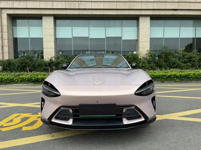 Xiaomi YU7 — Фото автомобиля 2