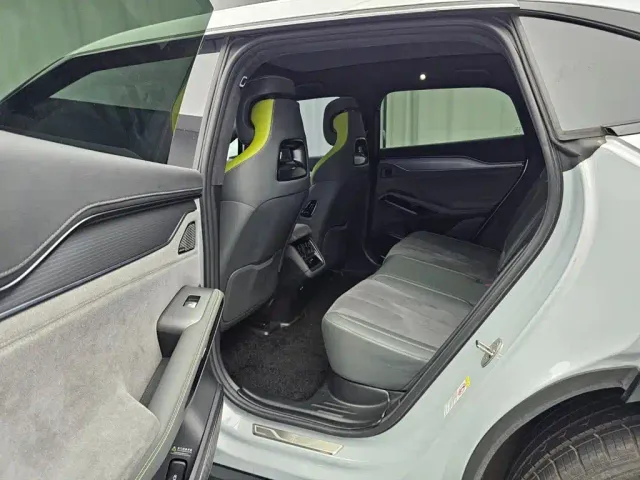 BYD Song L EV — Фото автомобиля 11