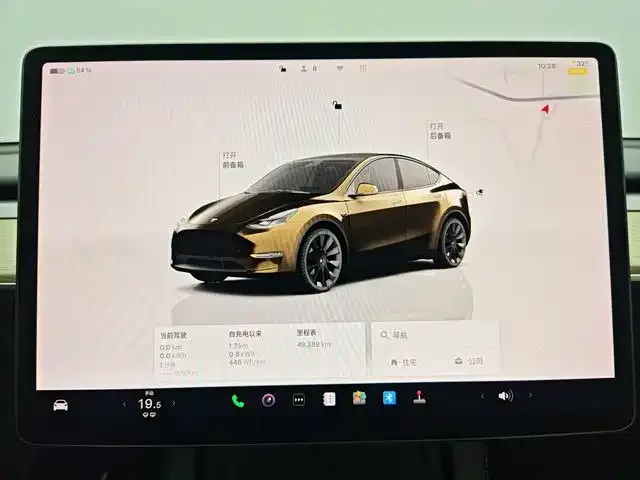 Tesla Model Y — Фото автомобиля 10