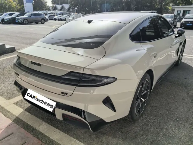 Xiaomi SU7 — Фото автомобиля 4