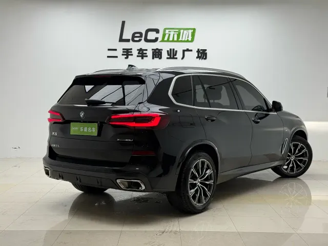 BMW X5 — Фото автомобиля 5