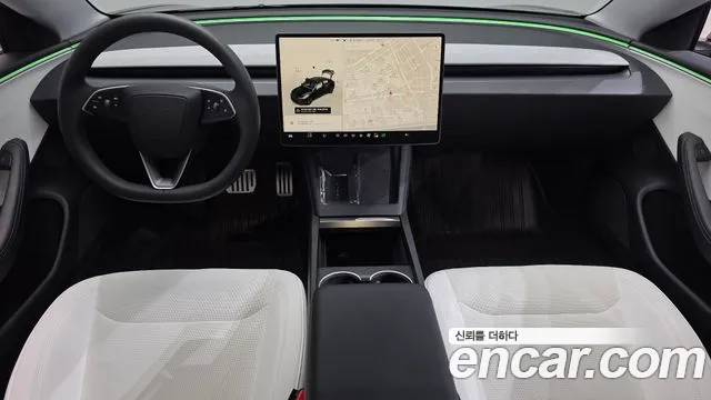 Tesla Model 3 — Фото автомобиля 6