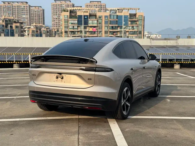 Nio EC6 — Фото автомобиля 6