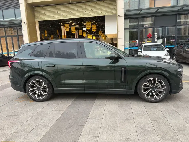 Lynk & Co 09 EM-P — Фото автомобиля 4
