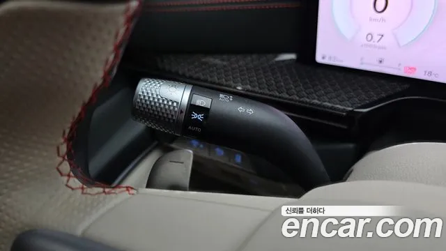 Genesis GV80 — Фото автомобиля 28