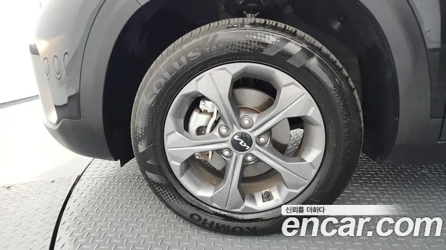 Kia Seltos — Фото автомобиля 3