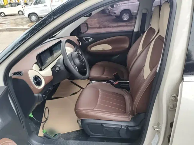 Wuling Bingo — Фото автомобиля 14