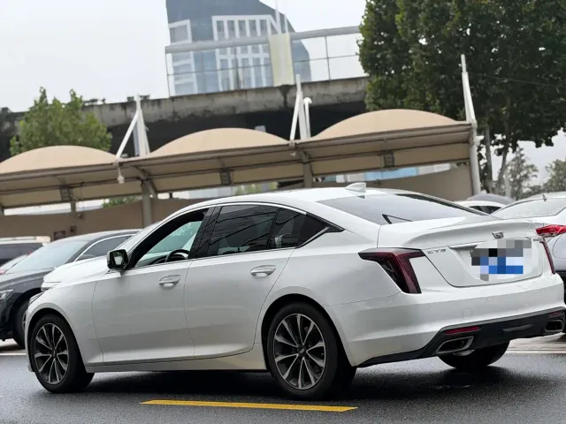 Cadillac CT5 — Фото автомобиля 4