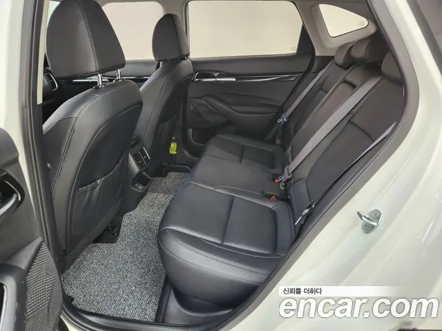 Kia Seltos New — Фото автомобиля 9