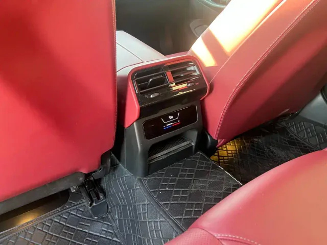 BMW 5 Series — Фото автомобиля 8
