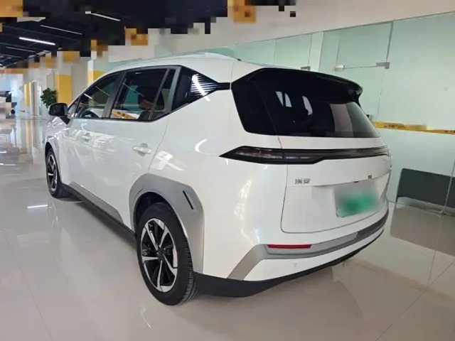 GAC Aion Y — Фото автомобиля 4