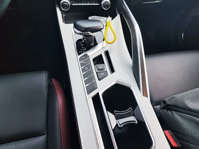 Geely Binyue — Фото автомобиля 13