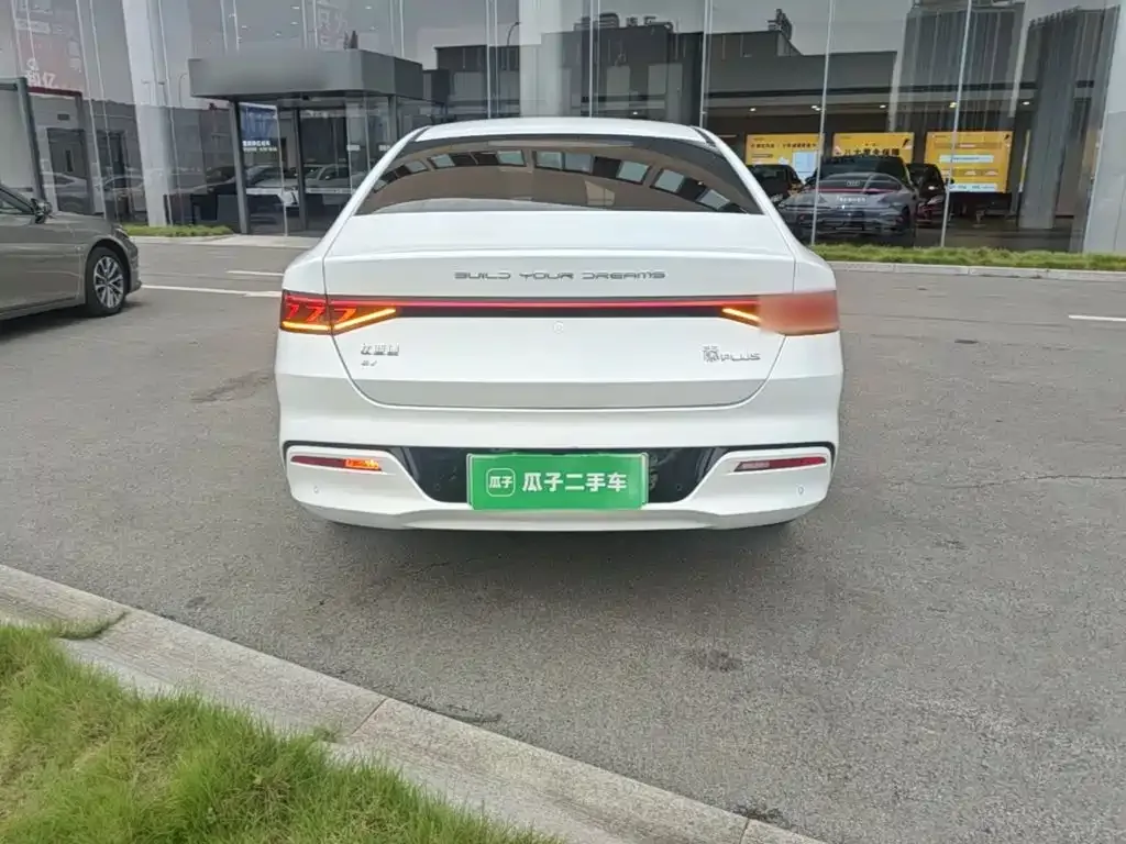 BYD Qin PLUS 2024 Glory Edition EV 510KM Leading — Фото автомобиля 5