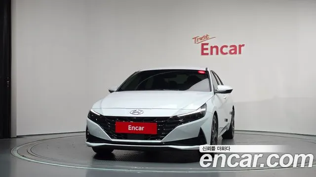 Hyundai Avante — Фото автомобиля 3