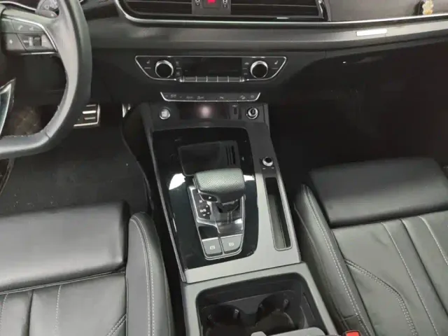 Audi Q5L — Фото автомобиля 13