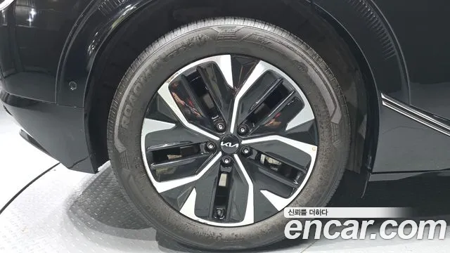 Kia EV6 — Фото автомобиля 5