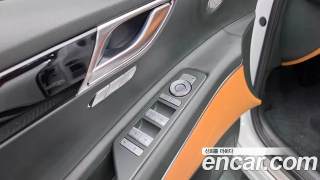 Genesis GV80 — Фото автомобиля 27