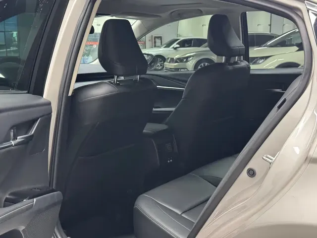 Toyota Camry — Фото автомобиля 6