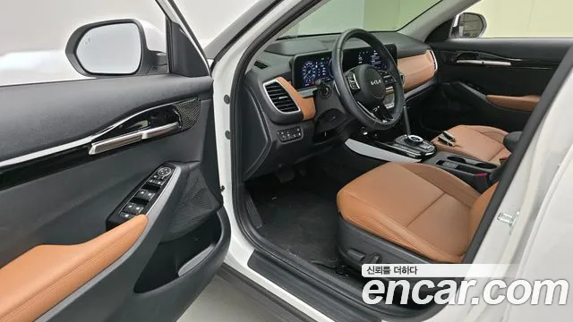 Kia Seltos — Фото автомобиля 10