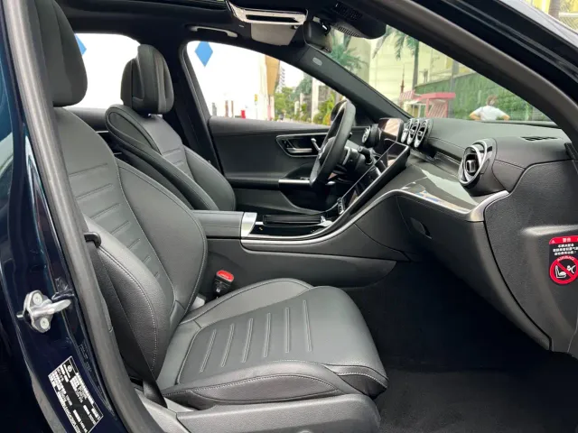 Mercedes-Benz C-Class — Фото автомобиля 12
