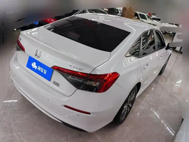 Honda Civic — Фото автомобиля 3