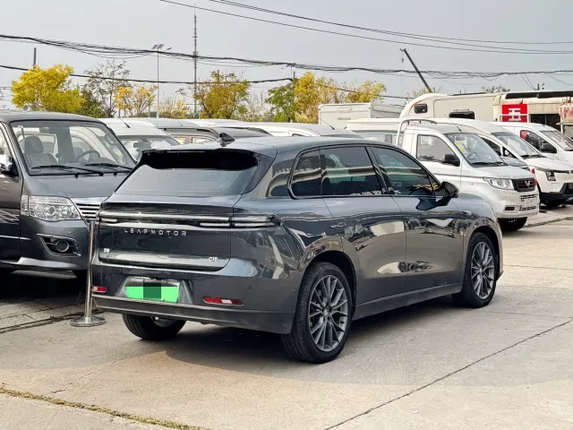 Leapmotor C10 — Фото автомобиля 4