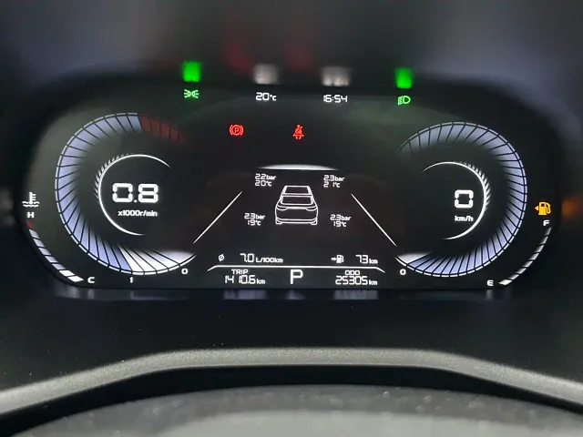 Geely Emgrand — Фото автомобиля 8