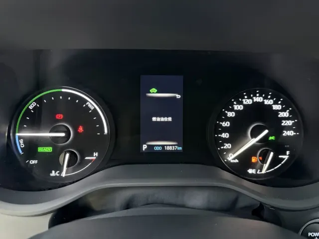 Toyota Granvia — Фото автомобиля 12